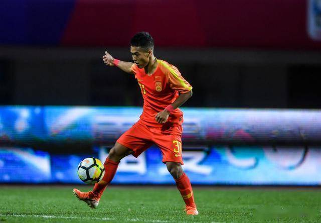 STAR SPORTS下载-桑乔助攻帽子戏法创历史  