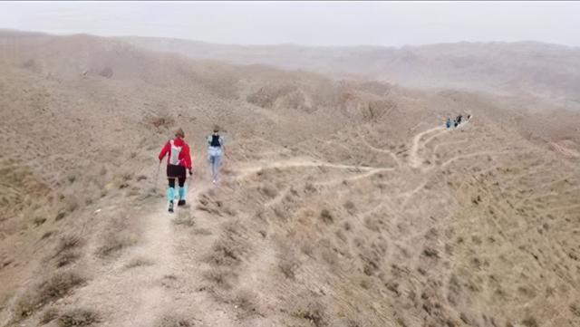 星空体育官网下载入口- 兰斯主场降雨致比赛中断  